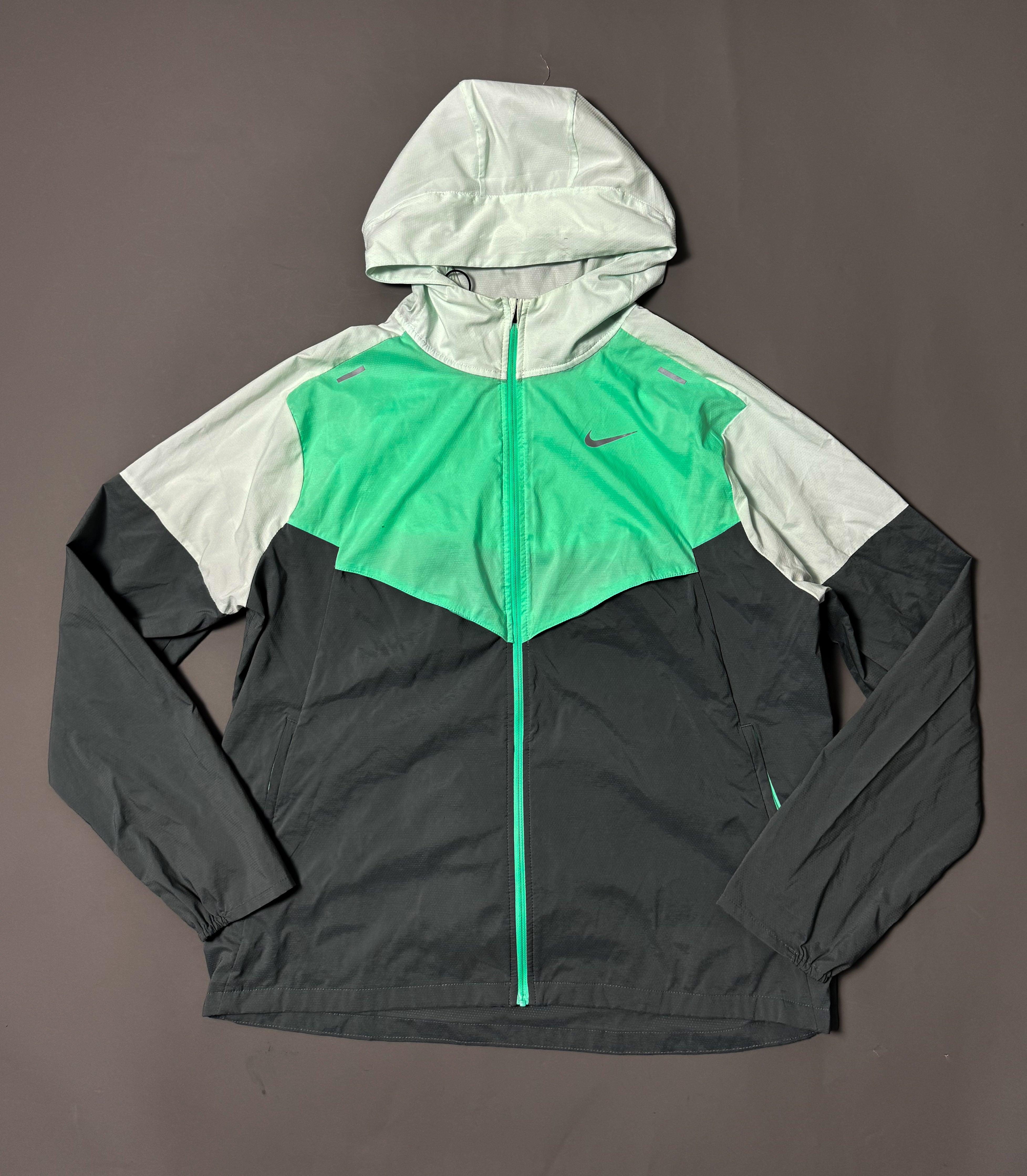 Nike OG Mint & Grey UV Wind Runner Jacket