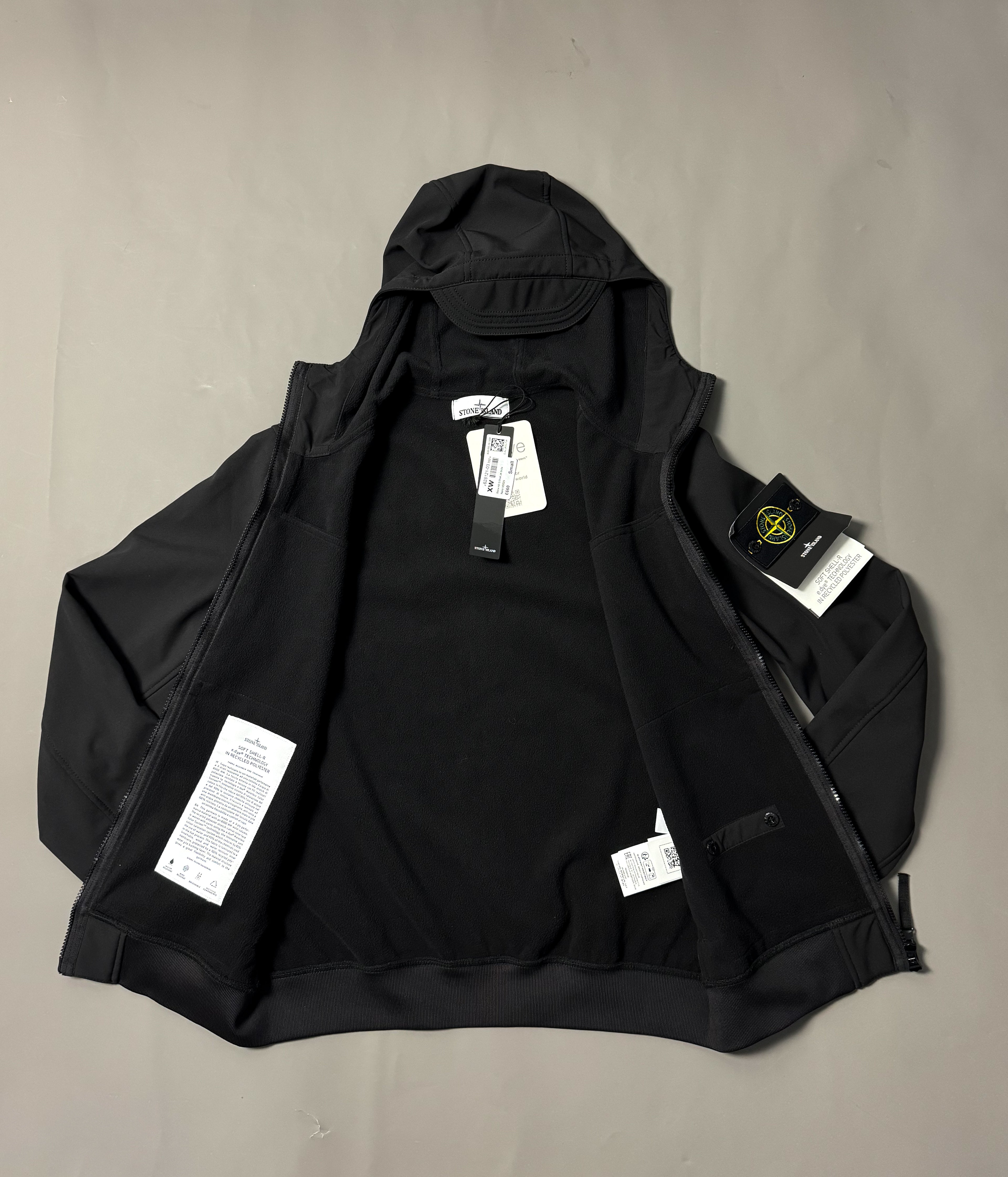 Stone Island Black Re Dye Technology Soft Shell R Jacket - Small