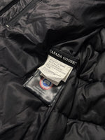 Load image into Gallery viewer, Canada Goose Lodge Jacket Black - Medium
