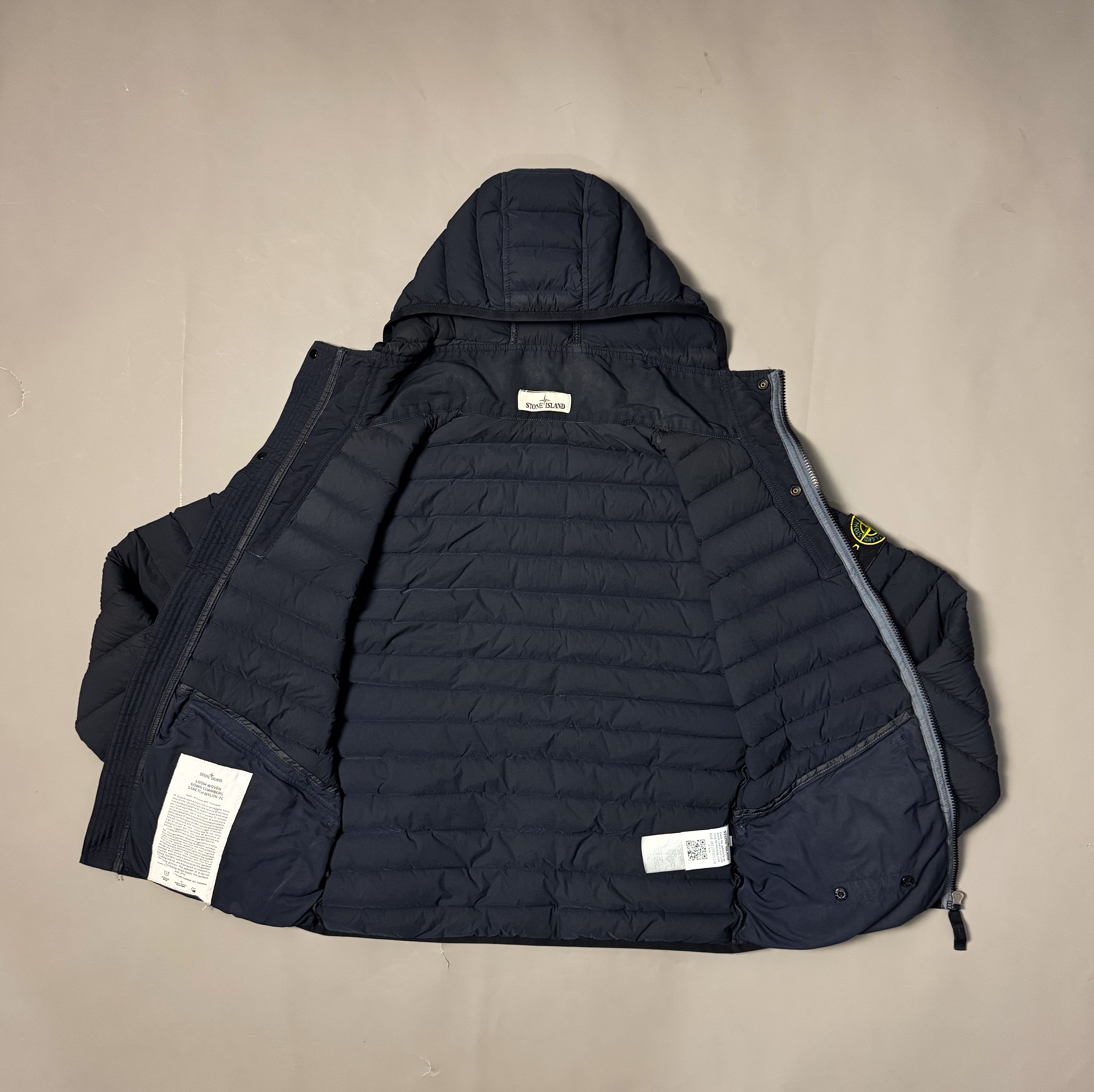 Stone Island Dark Navy Loom Woven Down Chambers Stretch Nylon-Tc Jacket - Small