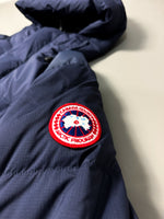 Load image into Gallery viewer, Canada Goose Navy Armstrong Puffer Jacket - Medium
