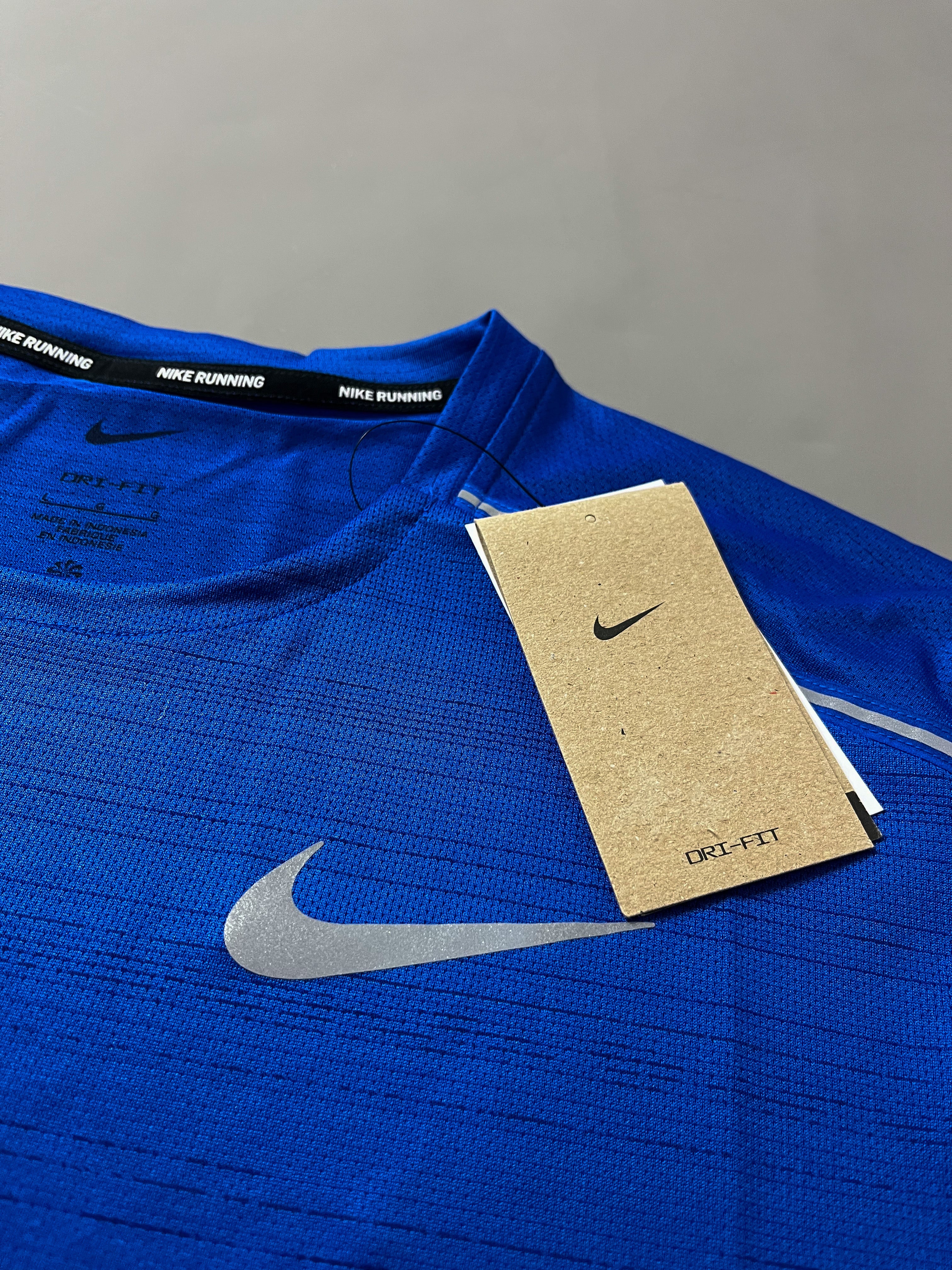 Royal blue nike clearance clothes